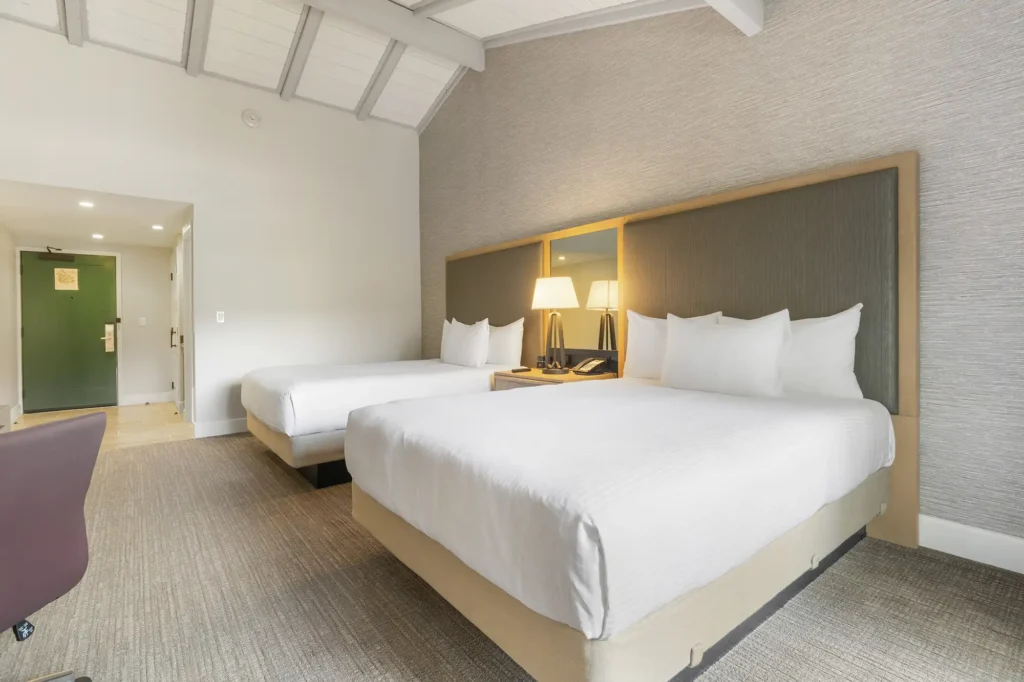 Pala mesa hillside deluxe two queen room02