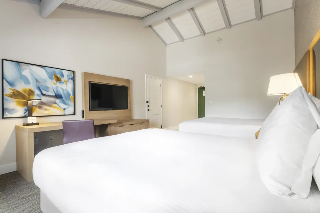 Pala mesa hillside deluxe two queen room03