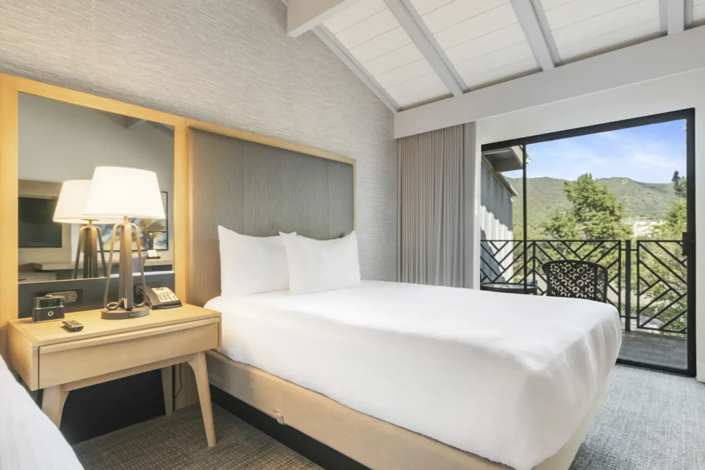 Pala mesa hillside deluxe two queen room04